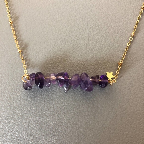 RAW Amethyst bar on delicate gold chain - Picture 3 of 5